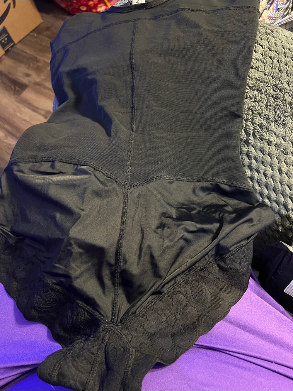 Yianna Black Shapewear Bodysuit with Front Zipper - Picture 2 of 6